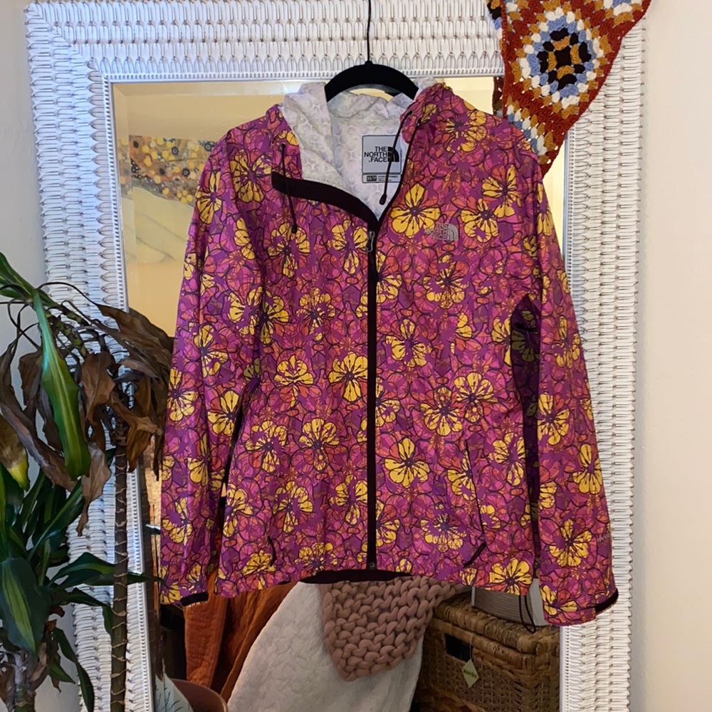 North face venture 2 rain coat xs rare print